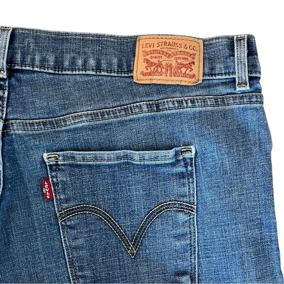 Levi's Women’s Classic Straight Leg Denim Jeans size 16 - Picture 11 of 12